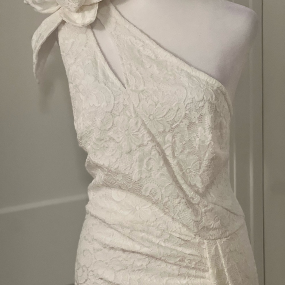 Gifted to Joss 🥰 Elegant One-Shoulder White Gown - Picture 3 of 16